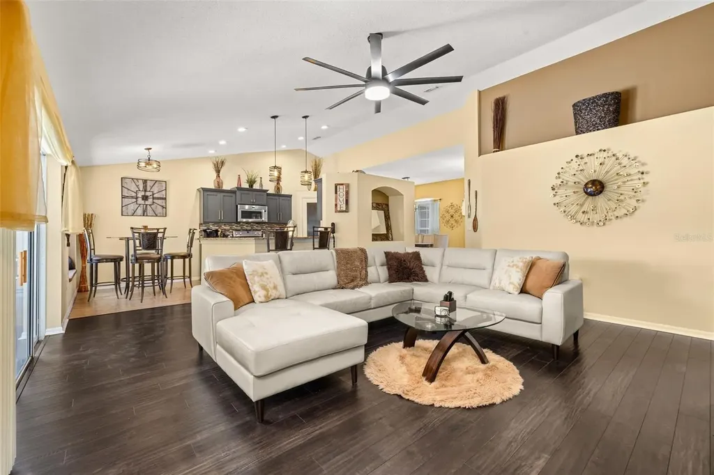 121 Nadell Avenue NW Palm Bay FL 32907