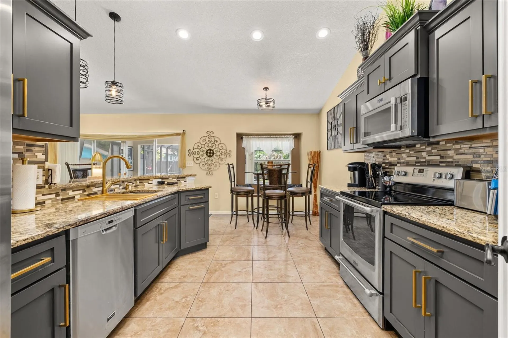 121 Nadell Avenue NW Palm Bay FL 32907
