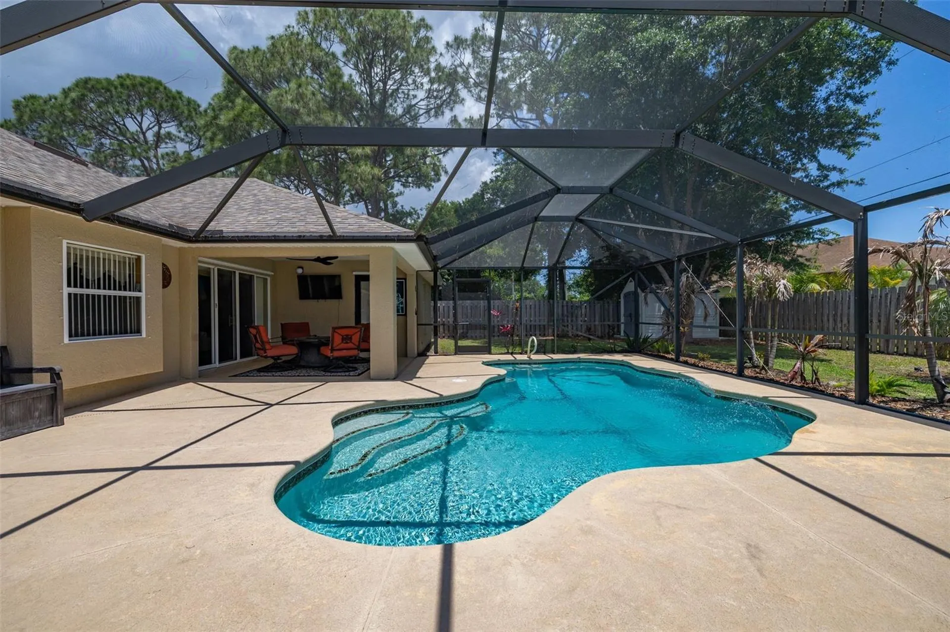 121 Nadell Avenue NW Palm Bay FL 32907