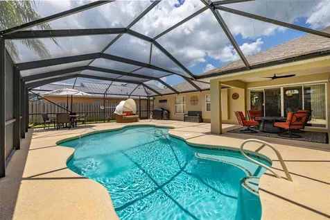 121 Nadell Avenue NW Palm Bay FL 32907