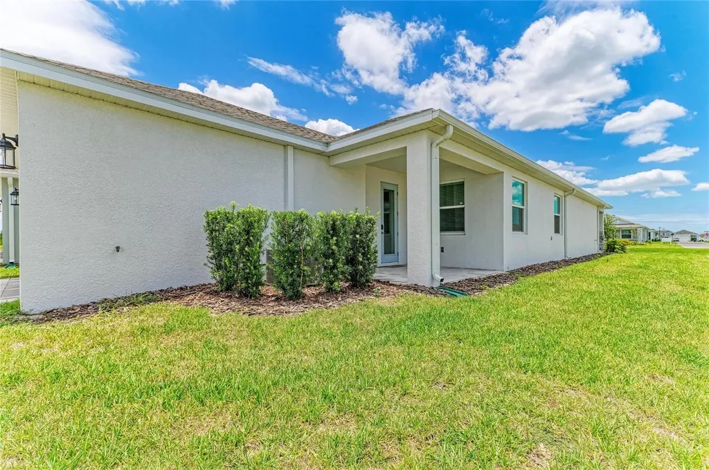1989 Splashrail Lane Sarasota FL 34240