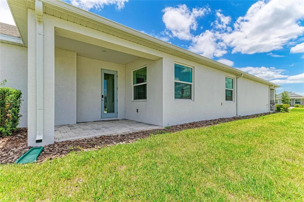 1989 Splashrail Lane Sarasota FL 34240