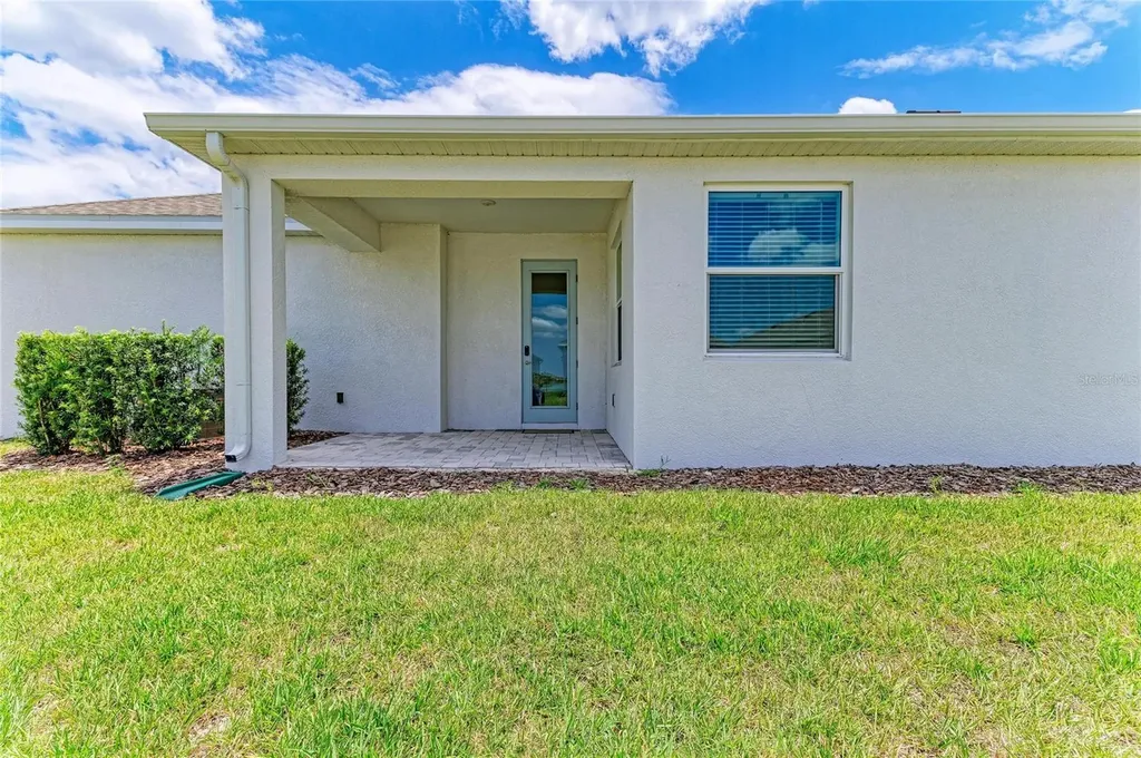 1989 Splashrail Lane Sarasota FL 34240