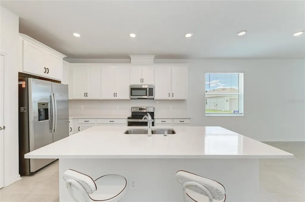 1989 Splashrail Lane Sarasota FL 34240