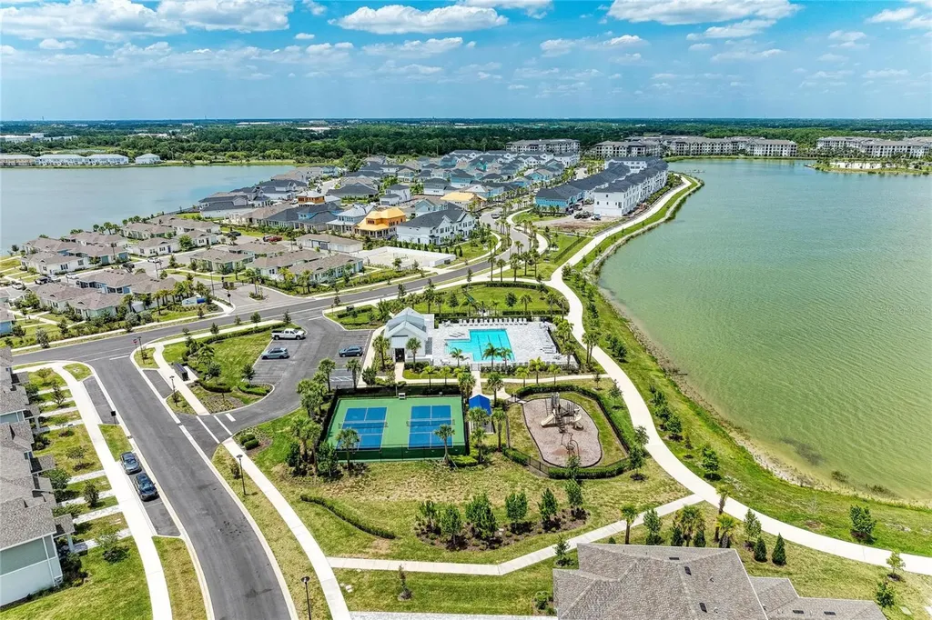 1989 Splashrail Lane Sarasota FL 34240