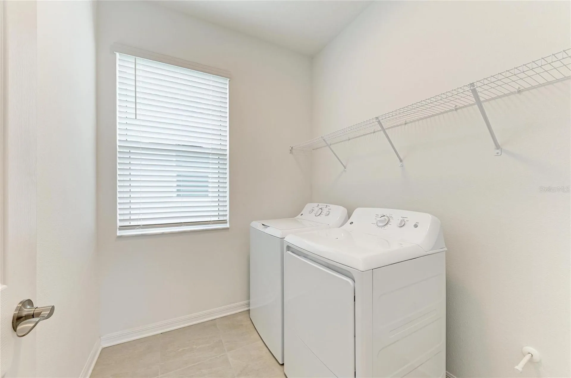 1989 Splashrail Lane Sarasota FL 34240