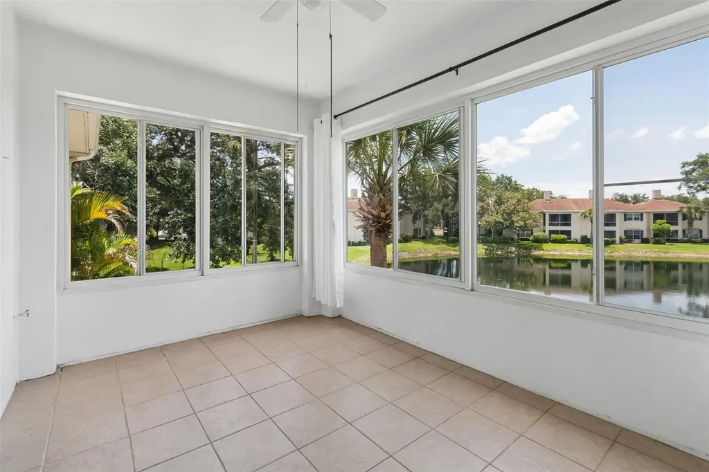 10344 Carrollwood Lane Tampa FL 33618