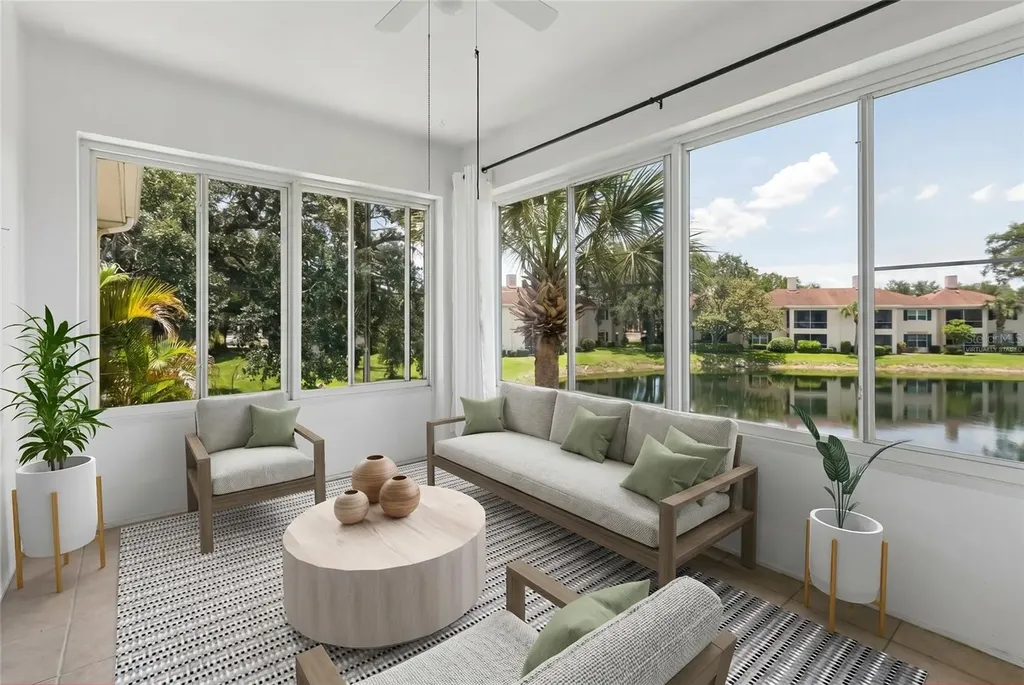 10344 Carrollwood Lane Tampa FL 33618
