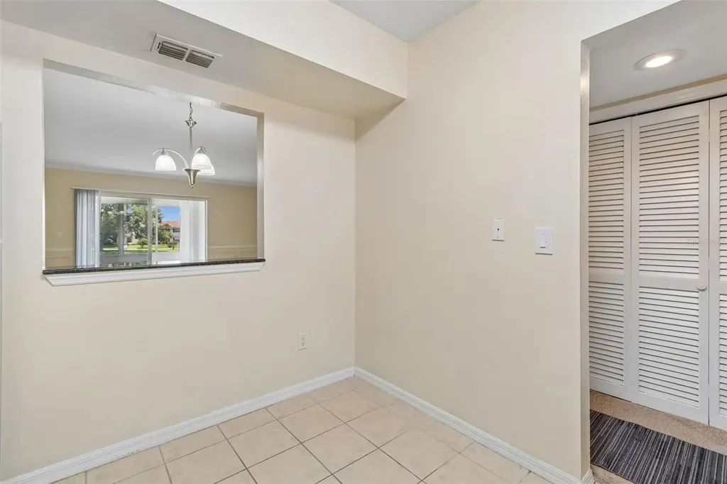 10344 Carrollwood Lane Tampa FL 33618