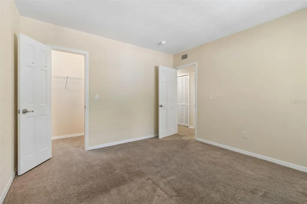 10344 Carrollwood Lane Tampa FL 33618
