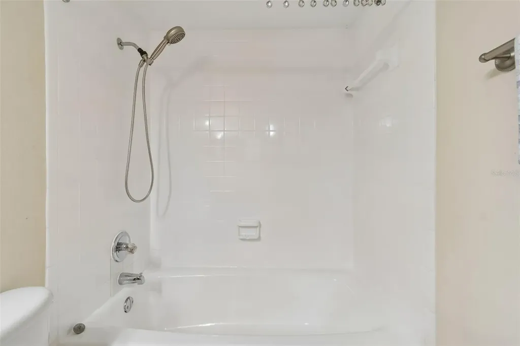 10344 Carrollwood Lane Tampa FL 33618