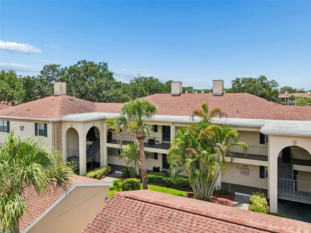 10344 Carrollwood Lane Tampa FL 33618