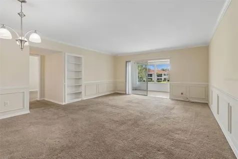 10344 Carrollwood Lane Tampa FL 33618
