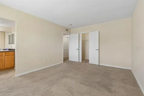 10344 Carrollwood Lane Tampa FL 33618