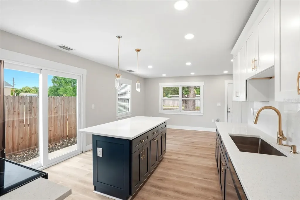 3610 28th Street N St Petersburg FL 33713