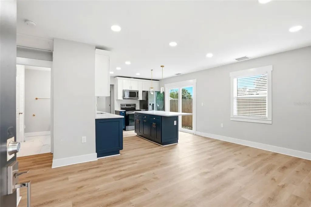 3610 28th Street N St Petersburg FL 33713