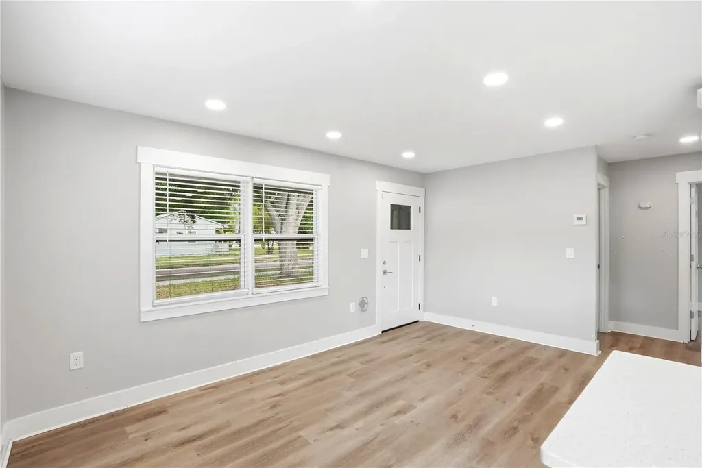 3610 28th Street N St Petersburg FL 33713