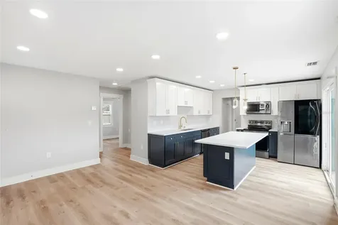 3610 28th Street N St Petersburg FL 33713