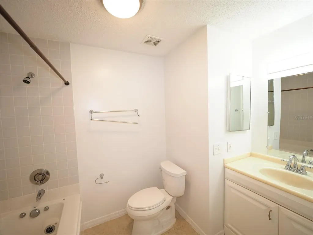 4252 Central Sarasota Parkway Sarasota FL 34238