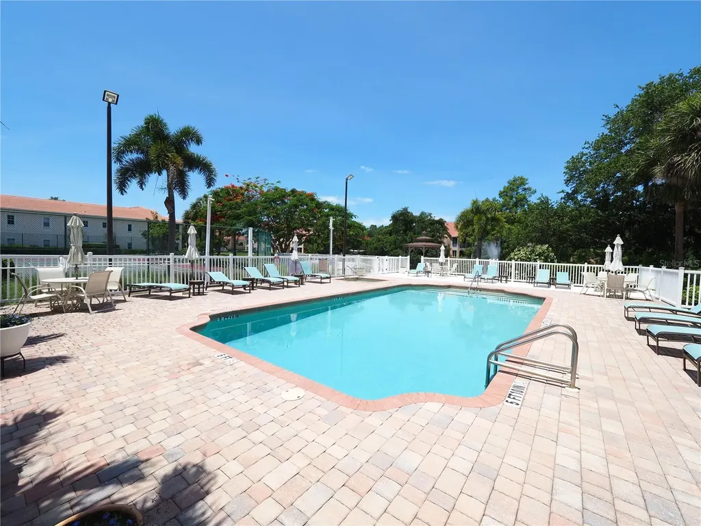 4252 Central Sarasota Parkway Sarasota FL 34238