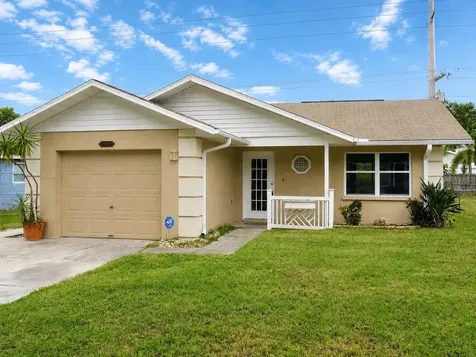 5132 1st Avenue W Bradenton FL 34209