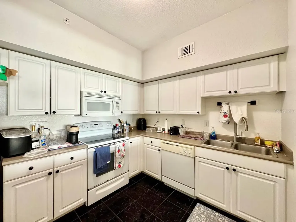 410 S Armenia Avenue Tampa FL 33609