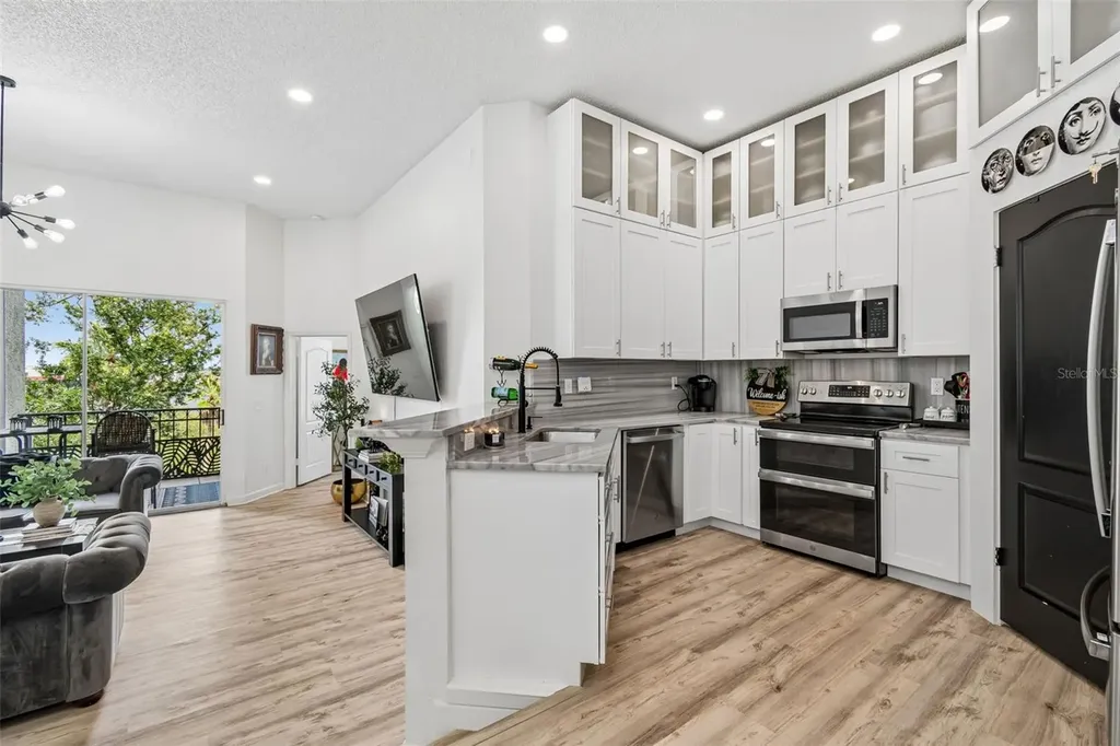 728 Coral Reef Drive Tampa FL 33602