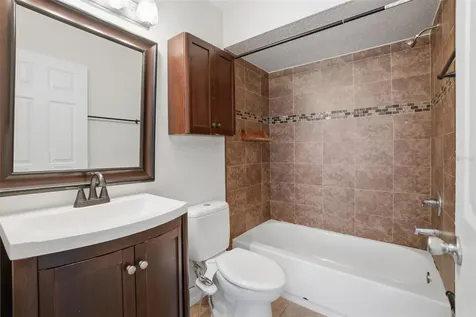 2402 Northlake Drive Sanford FL 32773