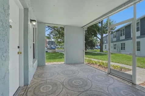 2402 Northlake Drive Sanford FL 32773