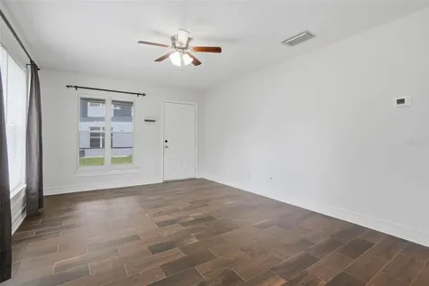 2402 Northlake Drive Sanford FL 32773