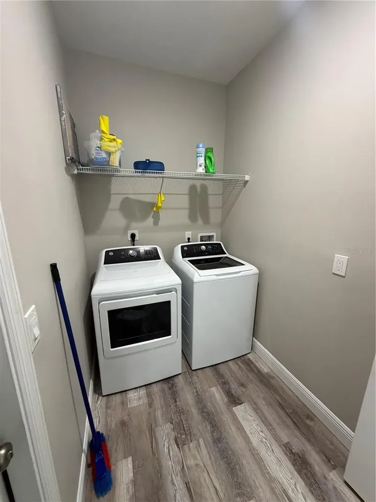 2799 Strawberry Terrace North Port FL 34286