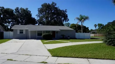 8518 Woodlake Drive Tampa FL 33615