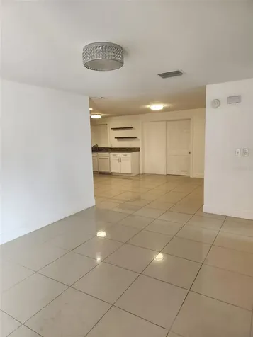 8518 Woodlake Drive Tampa FL 33615