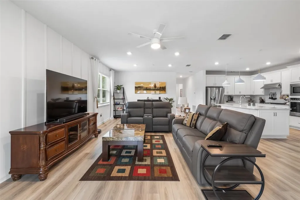 783 Little Cloud Place Valrico FL 33594