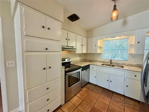 2619 E Washington Street Orlando FL 32803