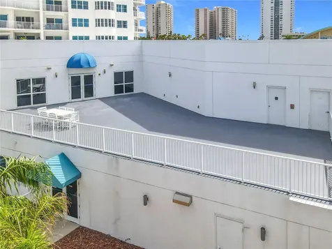 2 Oceans West Boulevard Daytona Beach Shores FL 32118
