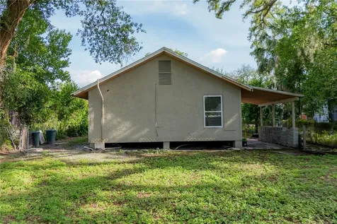 1906 E Caracas Street Tampa FL 33610