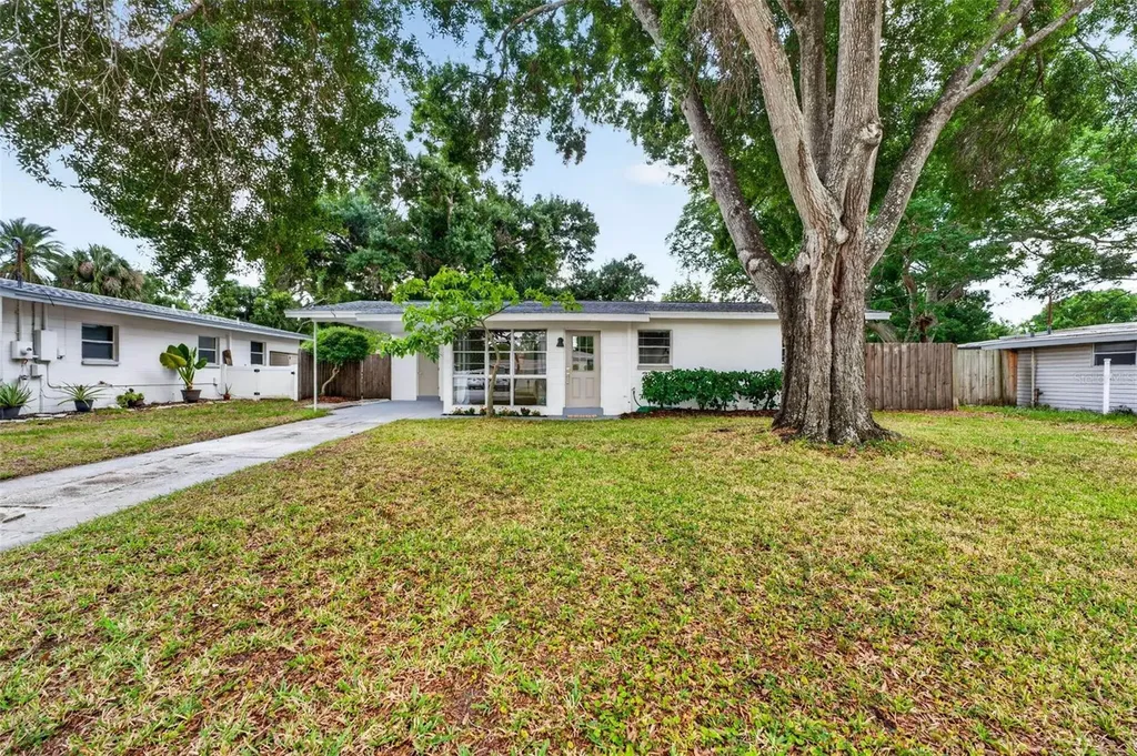 4426 W Wyoming Avenue Tampa FL 33616