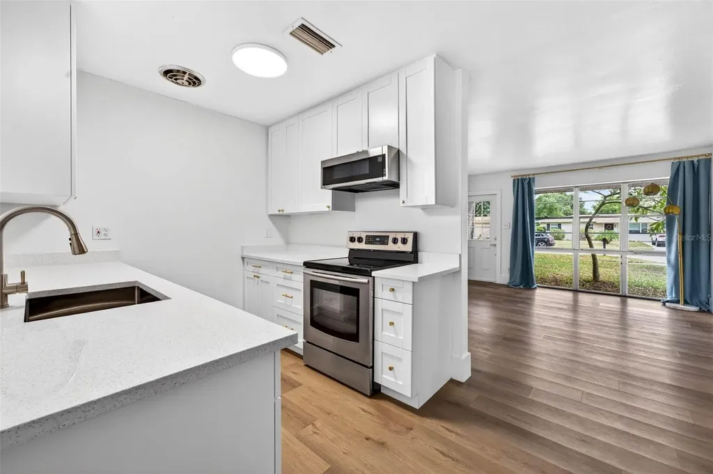 4426 W Wyoming Avenue Tampa FL 33616