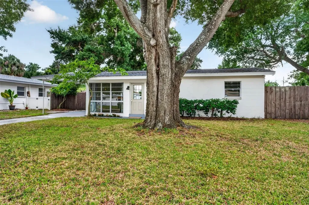 4426 W Wyoming Avenue Tampa FL 33616