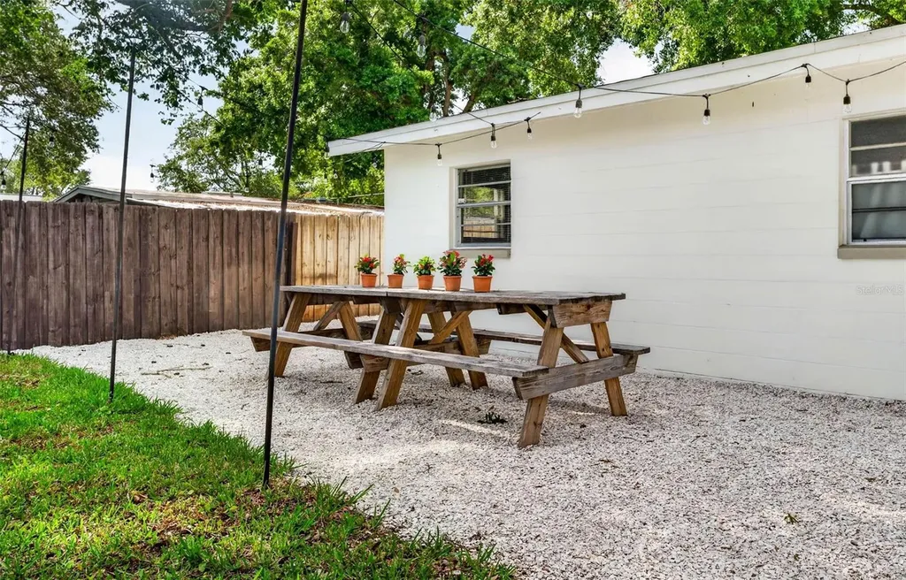 4426 W Wyoming Avenue Tampa FL 33616