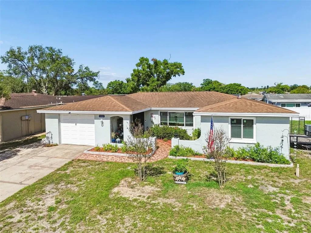 9221 Rainbow Lane Port Richey FL 34668