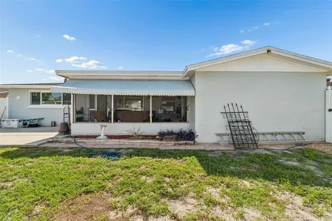 9221 Rainbow Lane Port Richey FL 34668