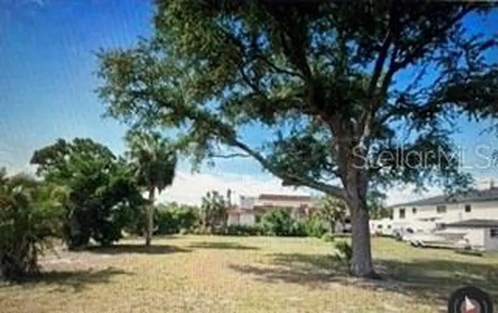 8003 22ave W Bradenton FL 34209