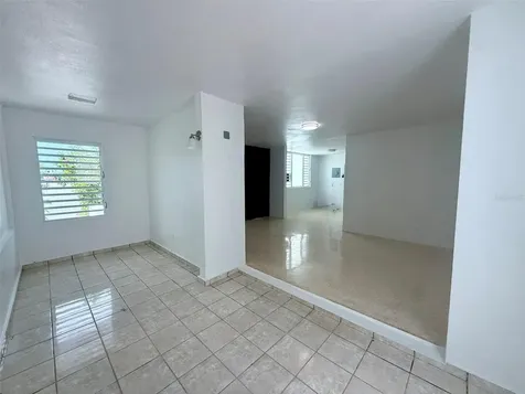 85 Calle Carolina PR 00981