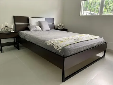 290 Santa Ana Avenue Guaynabo PR 00969