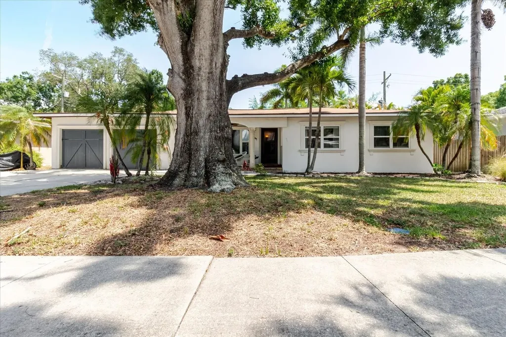 3138 W Euclid Avenue Tampa FL 33629