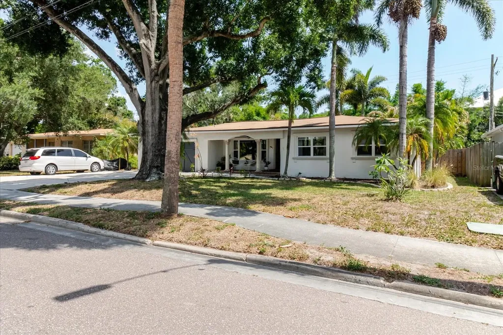 3138 W Euclid Avenue Tampa FL 33629