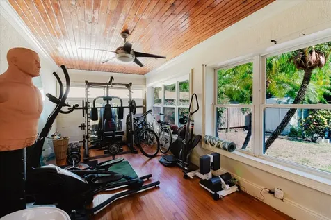 3138 W Euclid Avenue Tampa FL 33629