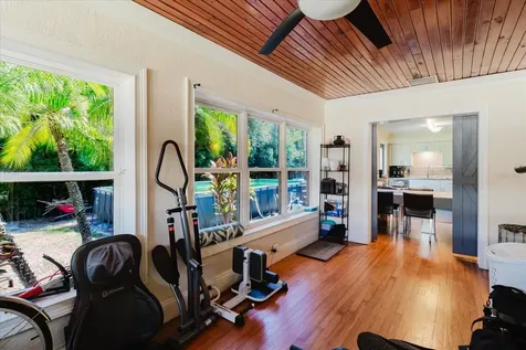 3138 W Euclid Avenue Tampa FL 33629